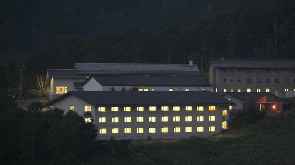 Manza Juraku All-Inclusive Hotel Tsumagoi Exteriör bild