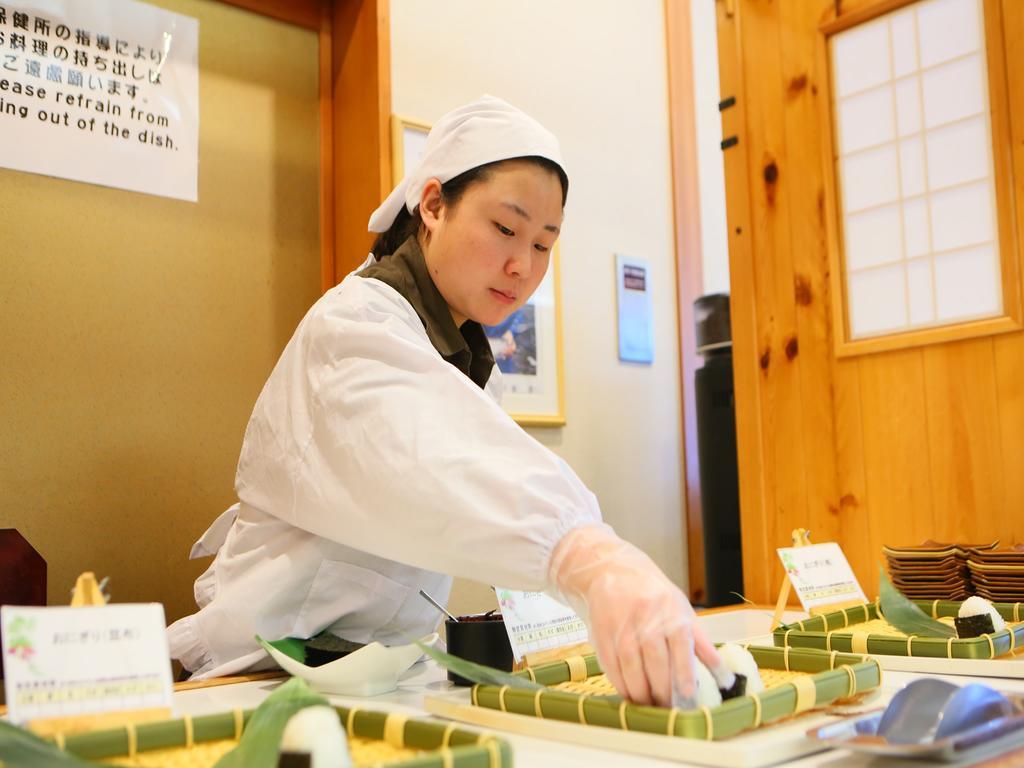 Manza Juraku All-Inclusive Hotel Tsumagoi Exteriör bild